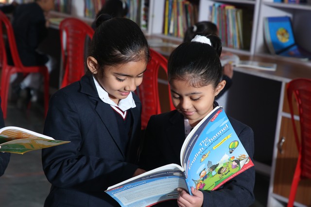 Kids learning and playing at Oxford Global School