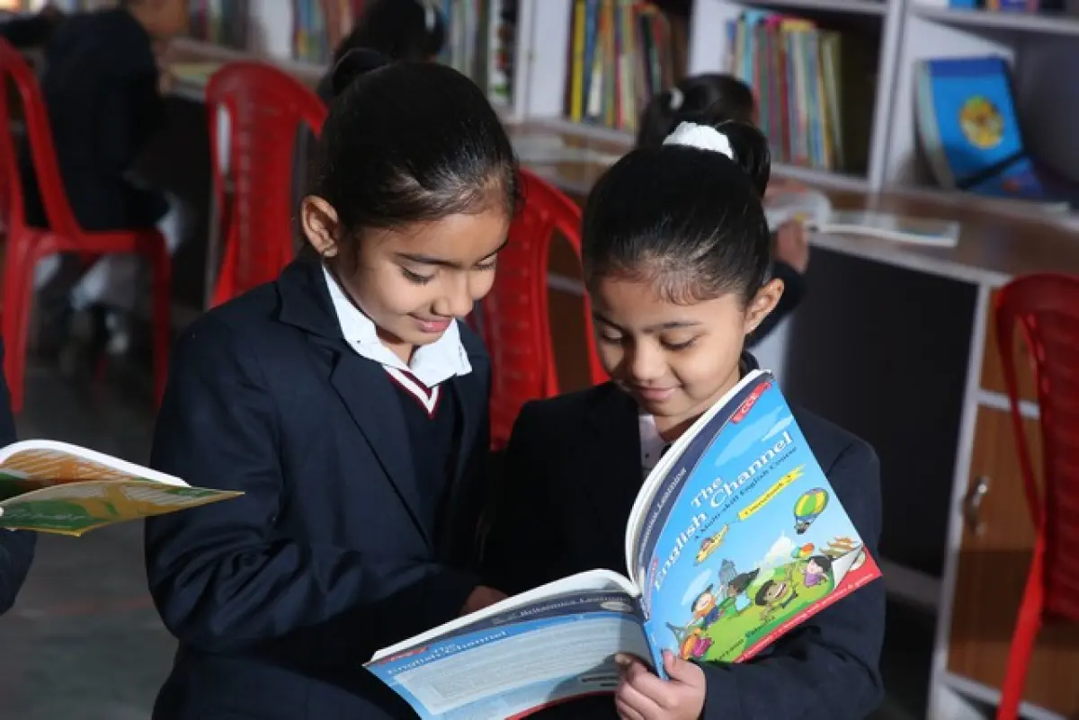 Oxford Global School About Image